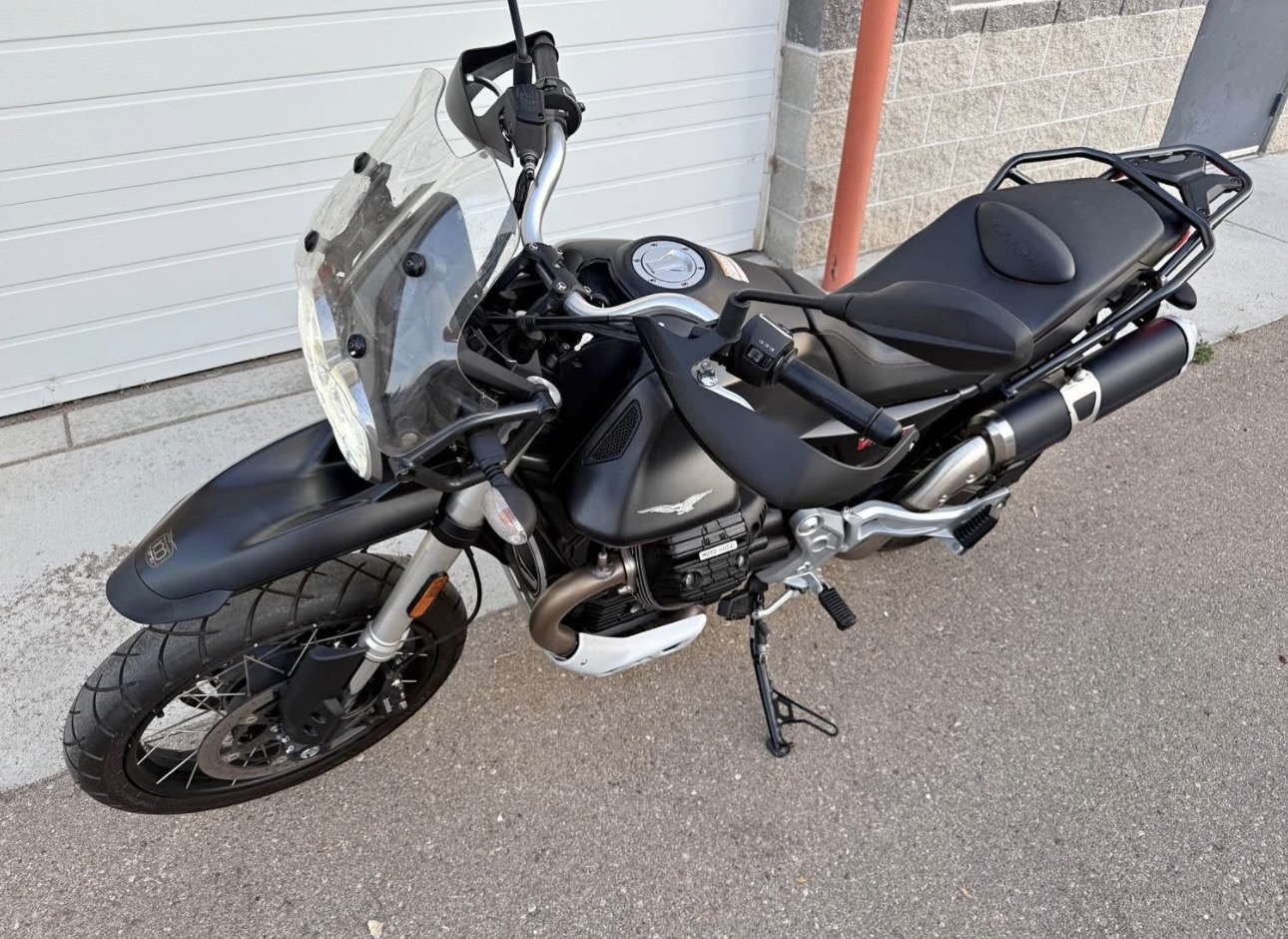 2021 Motto Guzzi V85 TT